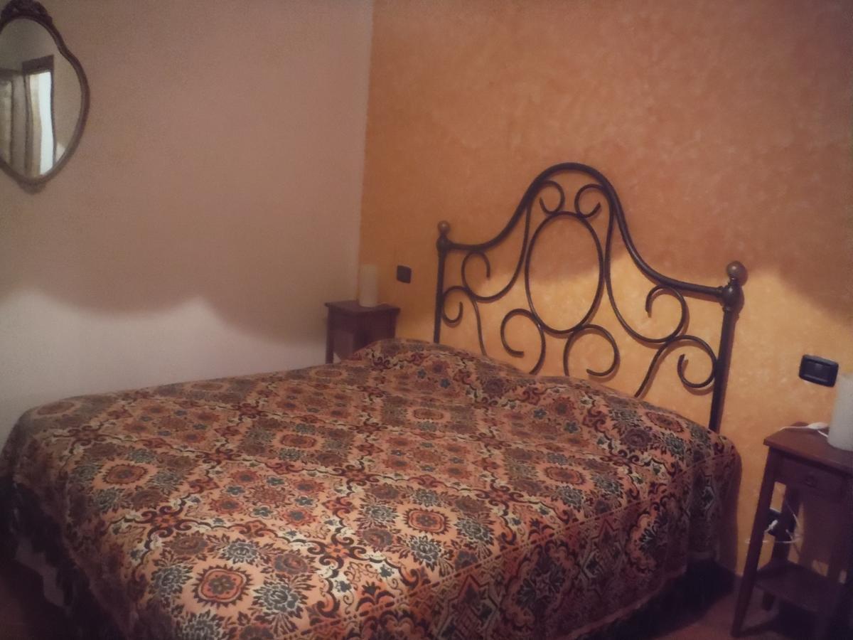 Agriturismo Santa Adriana Volterra Habitación foto