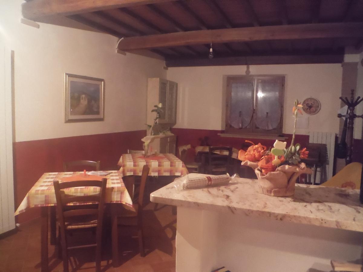 Agriturismo Santa Adriana Volterra Exterior foto